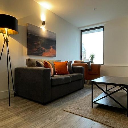 Kingsbridge Point - Cosy One Bed Apartments Near Town Centre, Суиндън Екстериор снимка