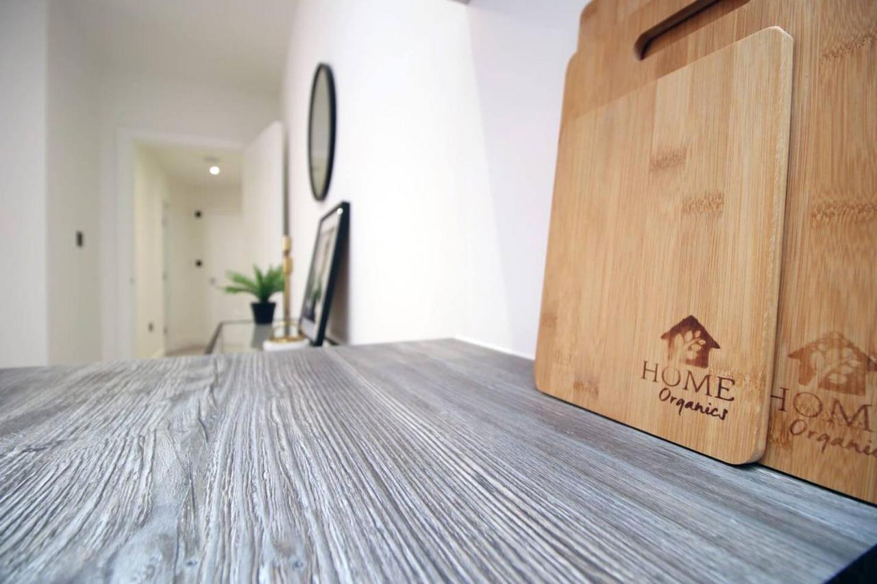 Kingsbridge Point - Cosy One Bed Apartments Near Town Centre, Суиндън Екстериор снимка